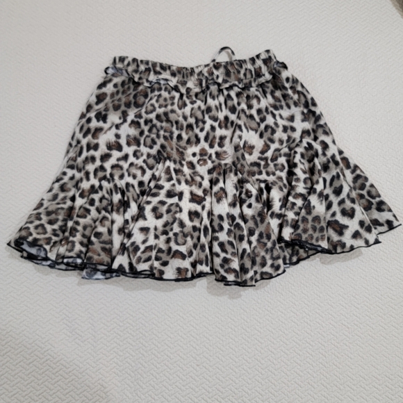 NEW Main Strip Turn up the Sass Skort Leopard ruffled Mini skirt Size M - Picture 7 of 16